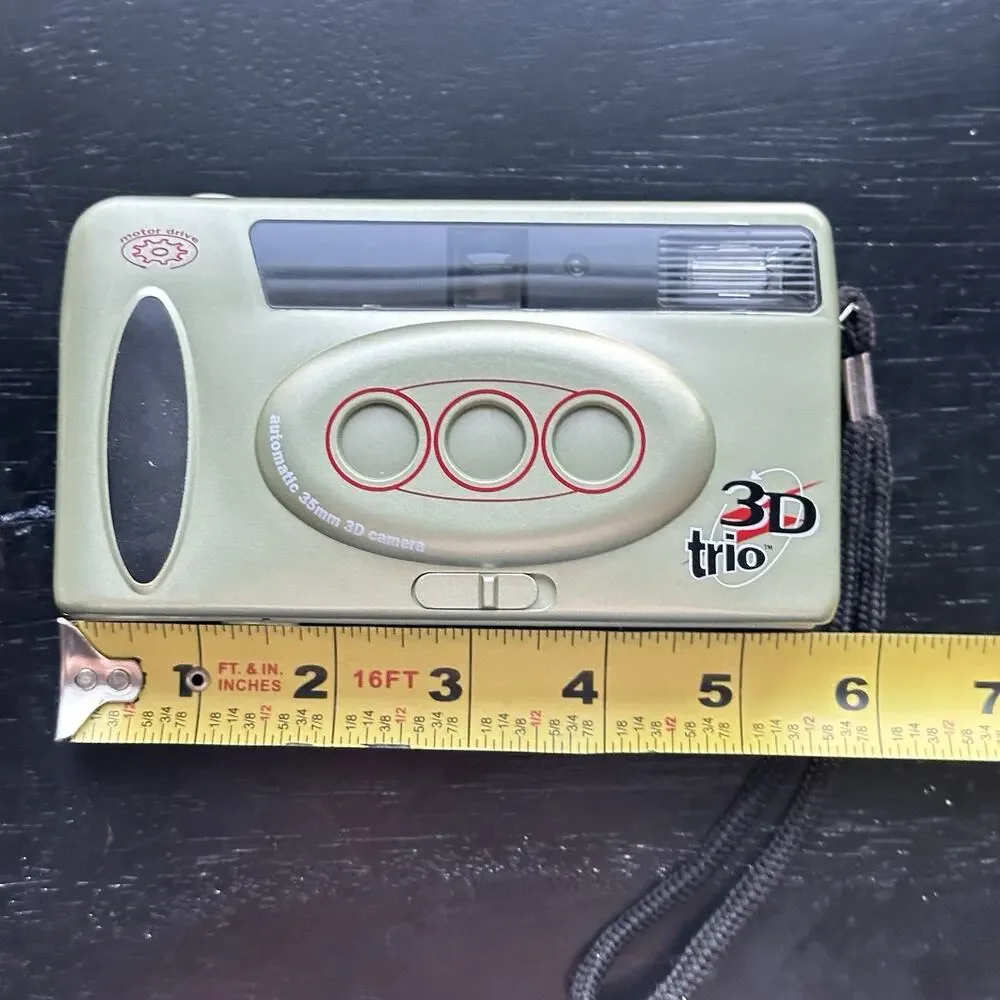 RARE / NEW TRIO 3D 35mm FILM AnalogPoint & Shoot 3D Analog Film Camera